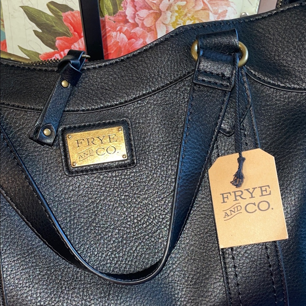Black Frye and Co Vegan Leather Tote Bag - Picture 13 of 15